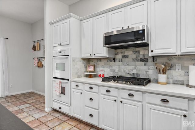 15503 Marty Avenue, Bakersfield, CA 93314