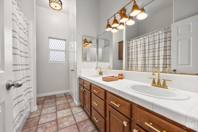 15503 Marty Avenue, Bakersfield, CA 93314