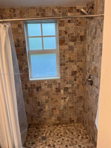 750 Pennsylvania Ave 4, Miami Beach, FL 33139