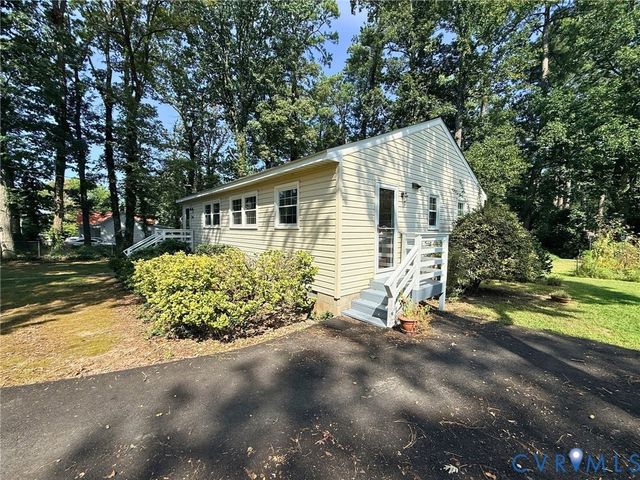 8708 Midway Rd, Henrico, VA 23229