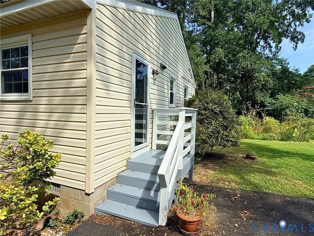 8708 Midway Rd, Henrico, VA 23229