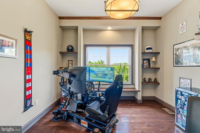 140 WOODS EDGE DR, Hummelstown, PA 17036