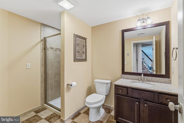 140 WOODS EDGE DR, Hummelstown, PA 17036