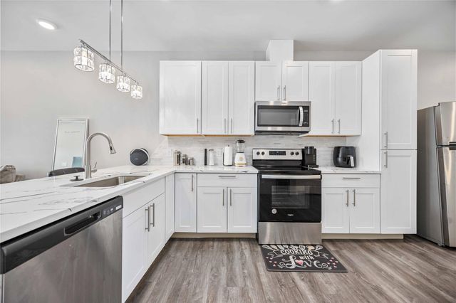 8009 Sterlingshire Street B, Houston, TX 77078