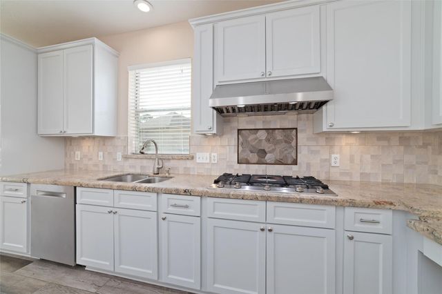 15319 Leila Bend Drive, Houston, TX 77082