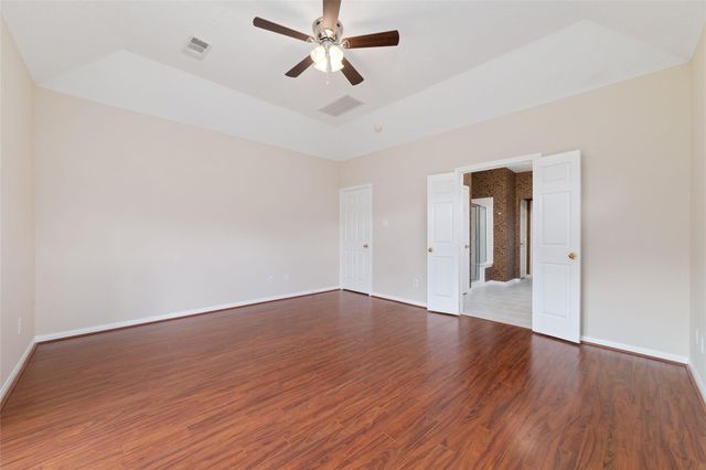 15319 Leila Bend Drive, Houston, TX 77082