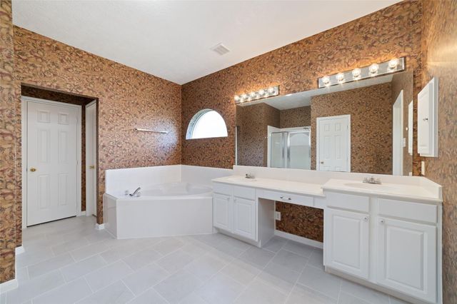 15319 Leila Bend Drive, Houston, TX 77082