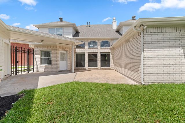 15319 Leila Bend Drive, Houston, TX 77082