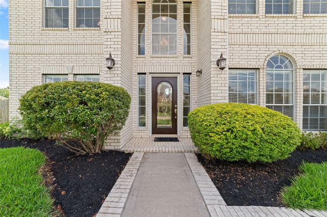 15319 Leila Bend Drive, Houston, TX 77082