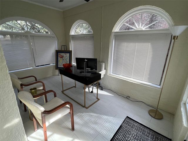 1911 Bissonnet Street, Houston, TX 77005
