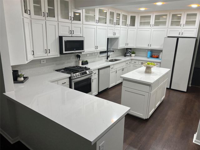 1911 Bissonnet Street, Houston, TX 77005