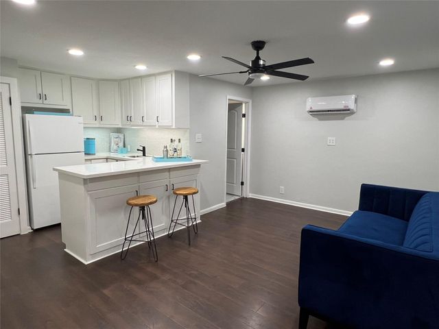 1911 Bissonnet Street, Houston, TX 77005