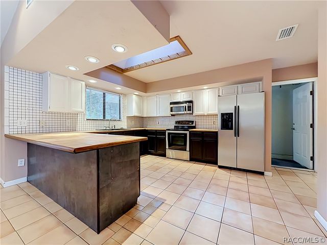 2016 W Melline Lane, Lecanto, FL 34461