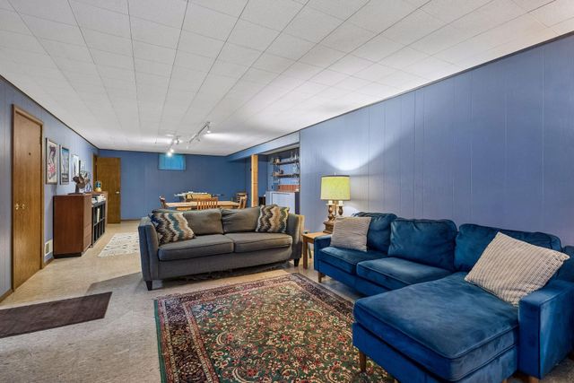 6932 Wentworth Avenue, Richfield, MN 55423