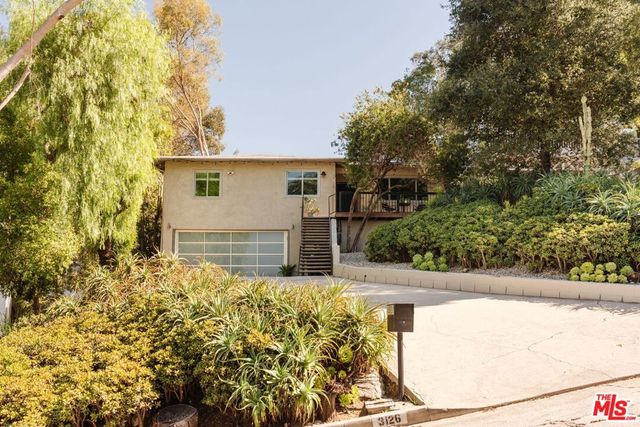 3126 Oakcrest Drive, Los Angeles, CA 90068