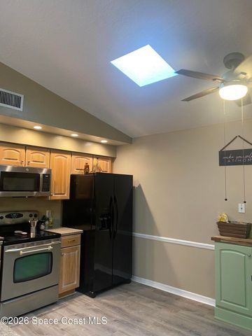 594 Pine Forest Court, Melbourne, FL 32940