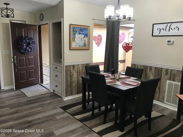 594 Pine Forest Court, Melbourne, FL 32940