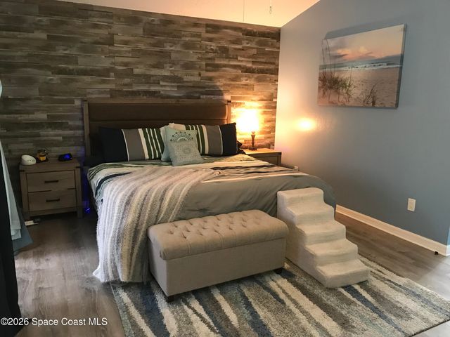 594 Pine Forest Court, Melbourne, FL 32940