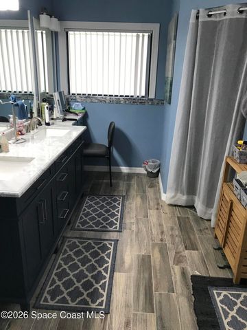 594 Pine Forest Court, Melbourne, FL 32940