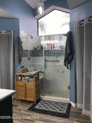 594 Pine Forest Court, Melbourne, FL 32940