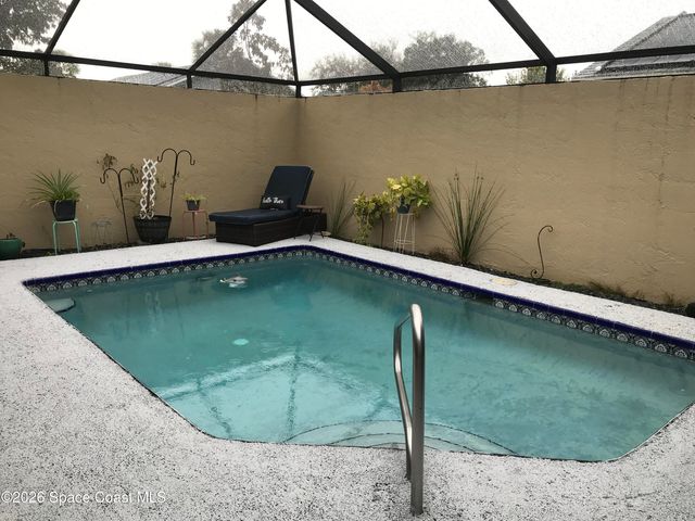 594 Pine Forest Court, Melbourne, FL 32940