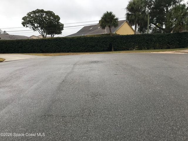 594 Pine Forest Court, Melbourne, FL 32940