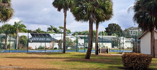 594 Pine Forest Court, Melbourne, FL 32940