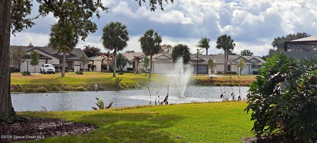 594 Pine Forest Court, Melbourne, FL 32940