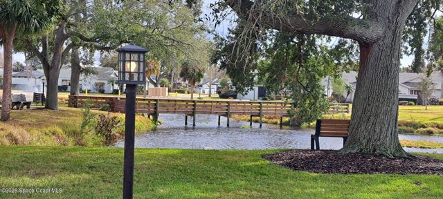 594 Pine Forest Court, Melbourne, FL 32940