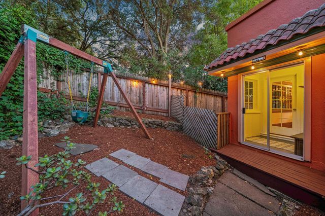 1983 Yosemite Rd, Berkeley, CA 94707