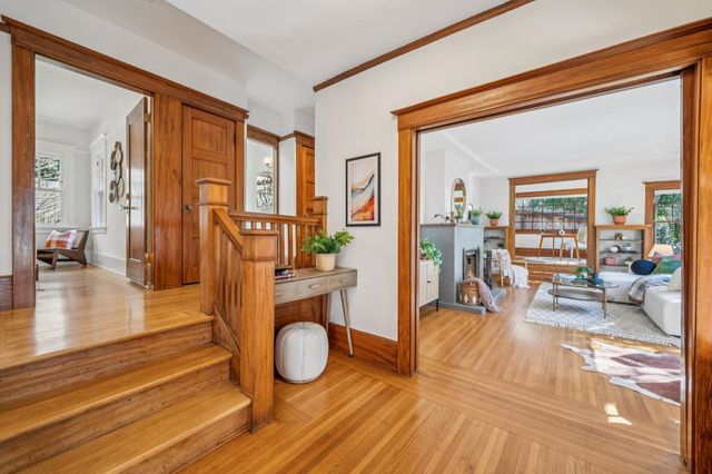 1983 Yosemite Rd, Berkeley, CA 94707