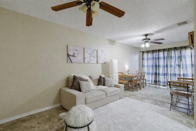 2409 Leon ST 102, Austin, TX 78705