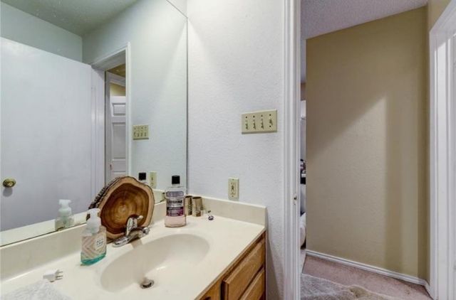 2409 Leon ST 102, Austin, TX 78705