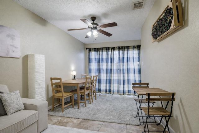 2409 Leon ST 102, Austin, TX 78705