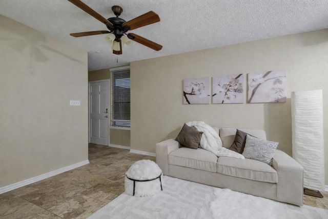 2409 Leon ST 102, Austin, TX 78705