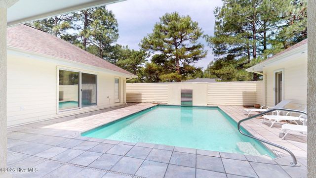 88 Mcmichael Drive, Pinehurst, NC 28374