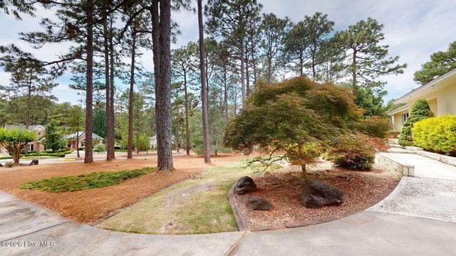 88 Mcmichael Drive, Pinehurst, NC 28374