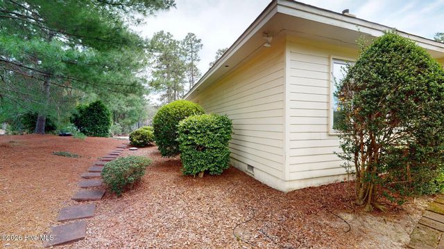 88 Mcmichael Drive, Pinehurst, NC 28374