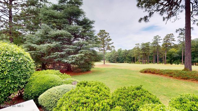 88 Mcmichael Drive, Pinehurst, NC 28374