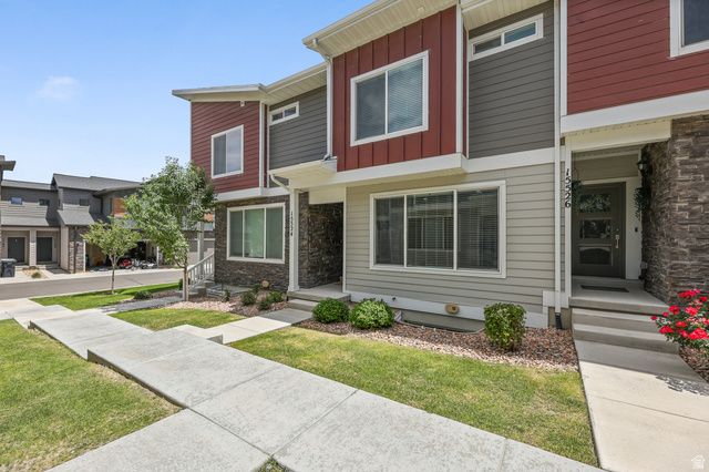 15524 S DEMOCRACY, Bluffdale, UT 84065
