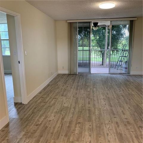 250 Jacaranda Drive 203, Plantation, FL 33324