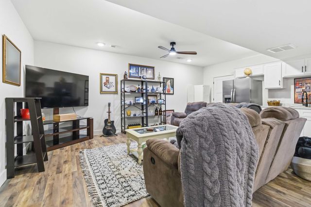 297 W Saddlebrook Drive, Somerset, KY 42503