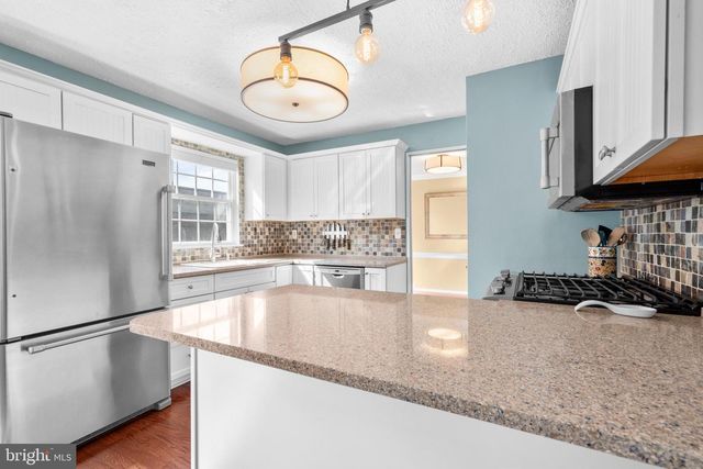 44 HAMILTON LAKES DR, Hamilton, NJ 08619