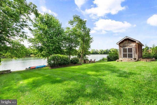44 HAMILTON LAKES DR, Hamilton, NJ 08619