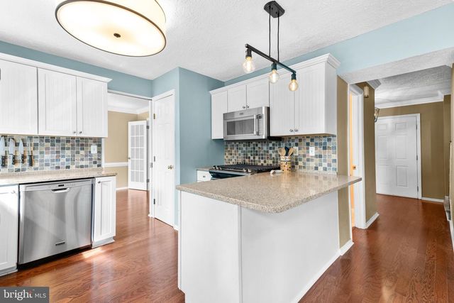 44 HAMILTON LAKES DR, Hamilton, NJ 08619