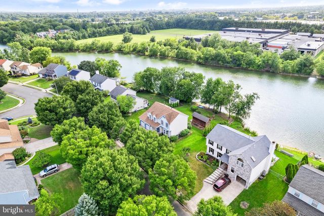 44 HAMILTON LAKES DR, Hamilton, NJ 08619