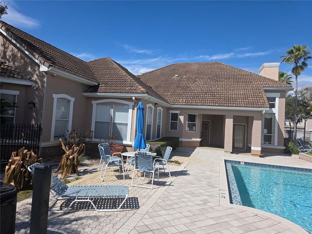 17920 VILLA CREEK DRIVE 17920, Tampa, FL 33647