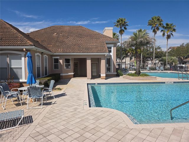 17920 VILLA CREEK DRIVE 17920, Tampa, FL 33647