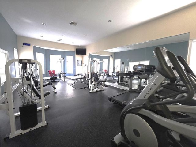 17920 VILLA CREEK DRIVE 17920, Tampa, FL 33647