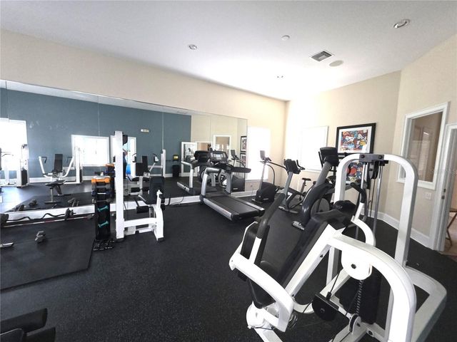 17920 VILLA CREEK DRIVE 17920, Tampa, FL 33647